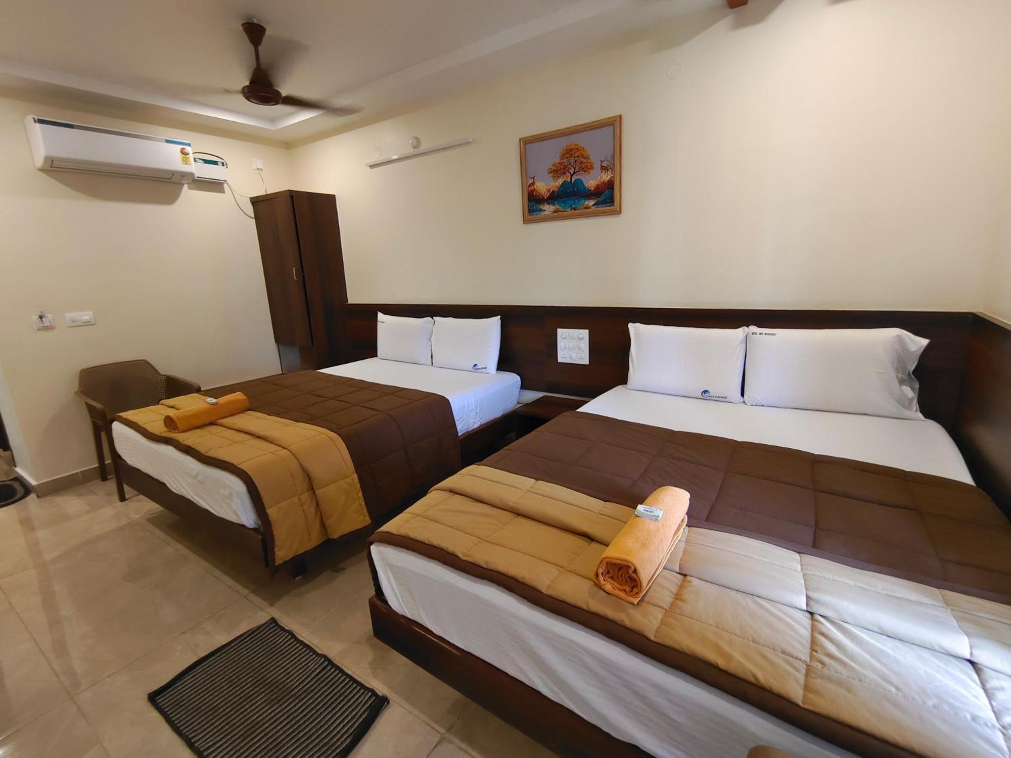 Hotel Dkr Grand Tirupati Extérieur photo