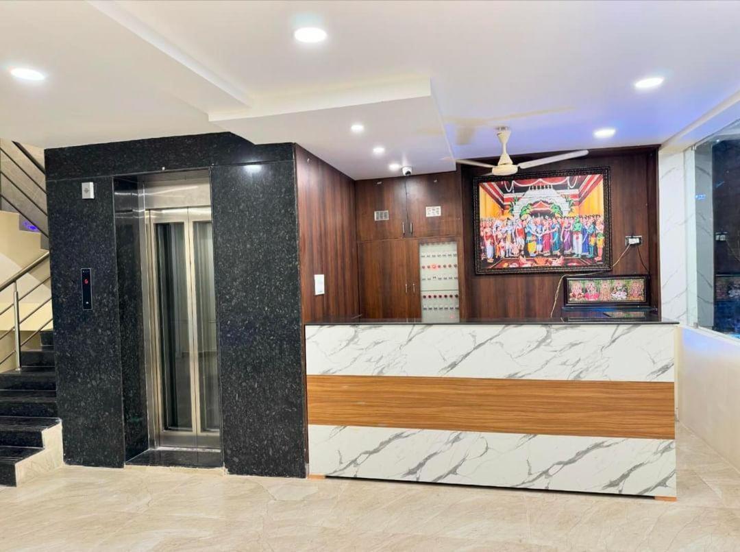 Hotel Dkr Grand Tirupati Extérieur photo