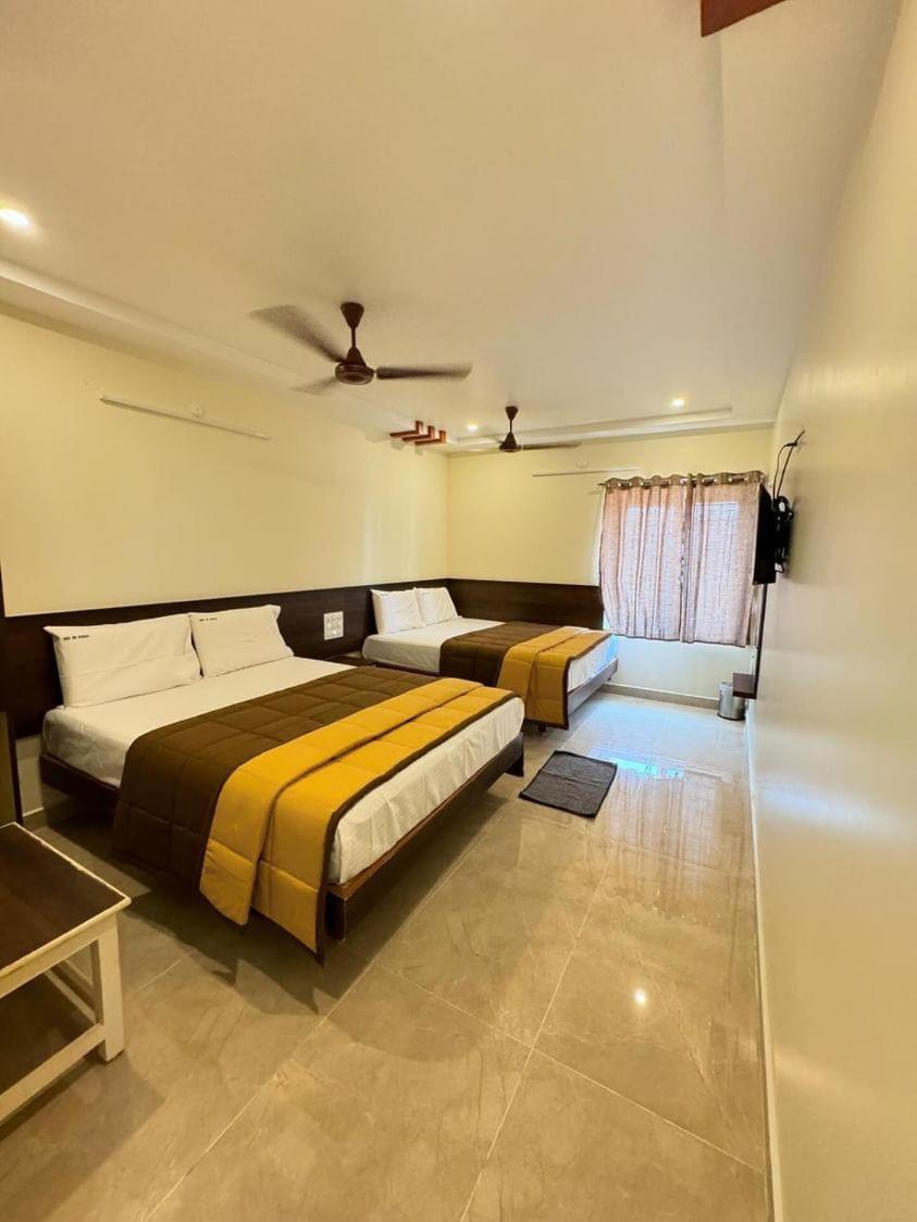 Hotel Dkr Grand Tirupati Extérieur photo