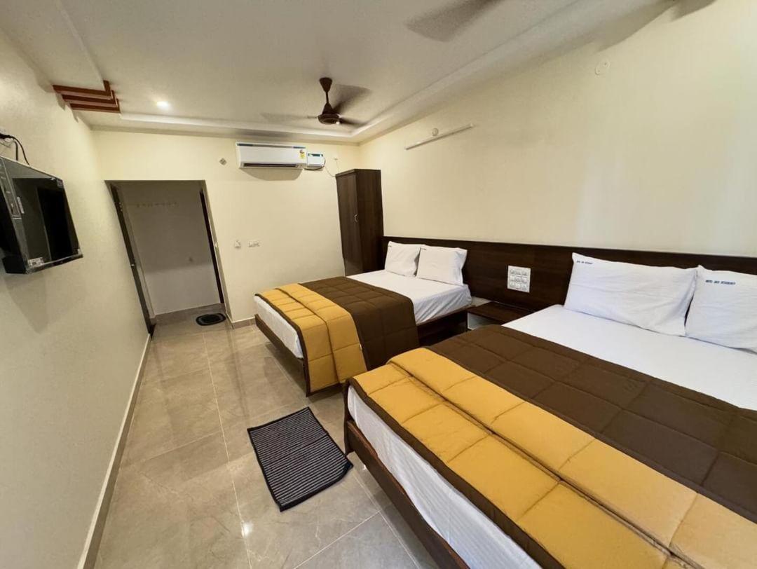Hotel Dkr Grand Tirupati Extérieur photo